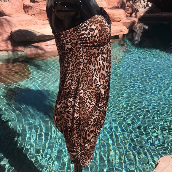 Sexy halter less chino dress with leopard print - Picture 4 of 7